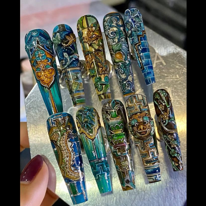 Baroque Fantasy press on nails