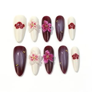 True luxury Nails