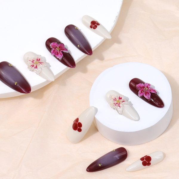 True luxury Nails - Image 3