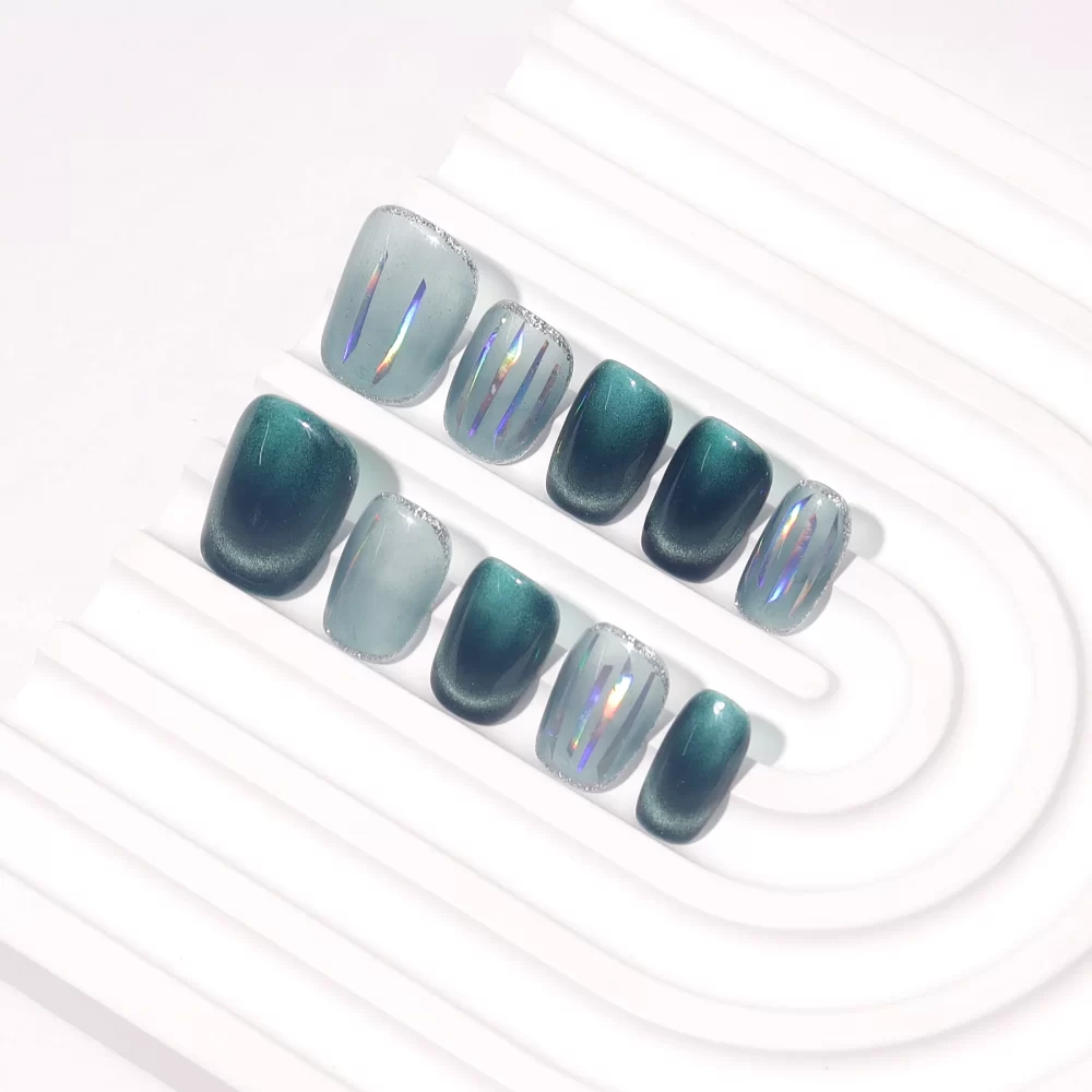 Green Gel Nails Set - Image 2