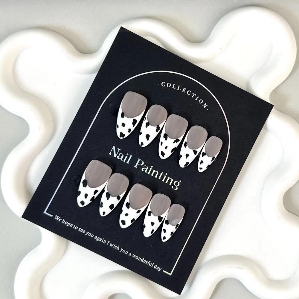 Handmade Medium Almond Press-On Nails - Image 11