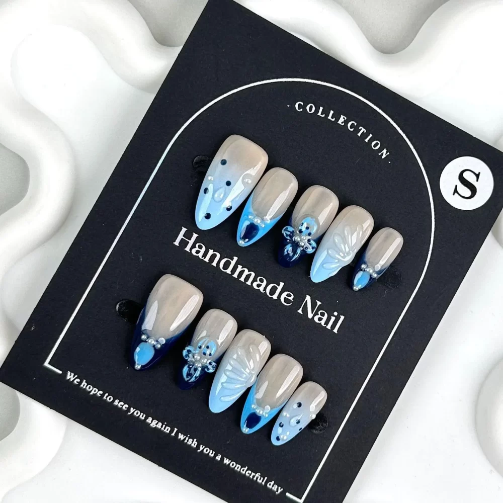 Handmade Medium Almond Press-On Nails - Image 3